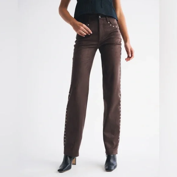 Abercrombie & Fitch High Rise 90s Relaxed Vegan Suede Pant - Picture 1 of 8